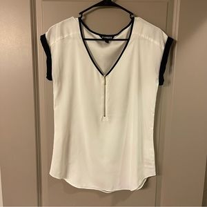 Express Short Sleeve Top - Cream/off-white with black trim and gold zipper